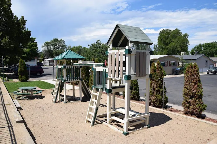 Countryside Village Of Longmont Manufactured Home Community Picture 8