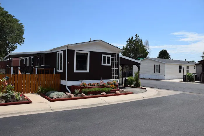Countryside Village Of Longmont Manufactured Home Community Picture 9