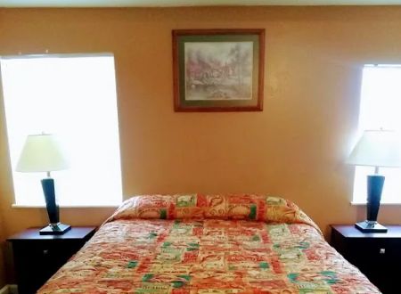 Countrywood Inn & RV Park