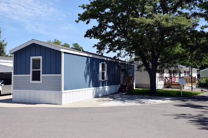 Grand Meadow Manufactured Home Community Picture 1