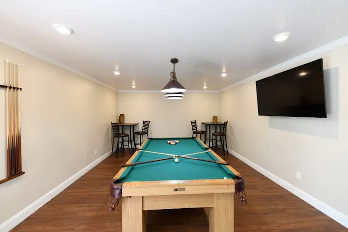 Eastgate Village Picture 4