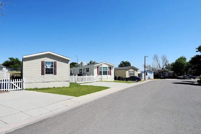 Pine Lakes Ranch Manufactured Home Community Picture 7