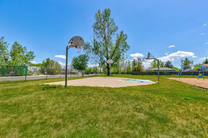 Lafayette Gardens Picture 4