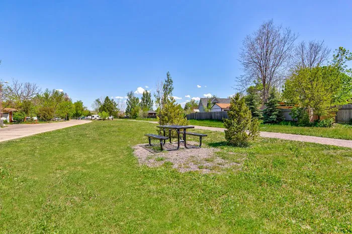 Lafayette Gardens Picture 8