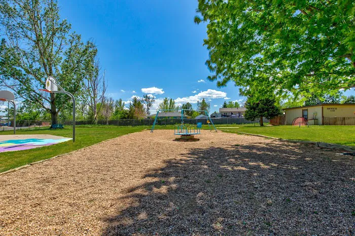 Lafayette Gardens Picture 5