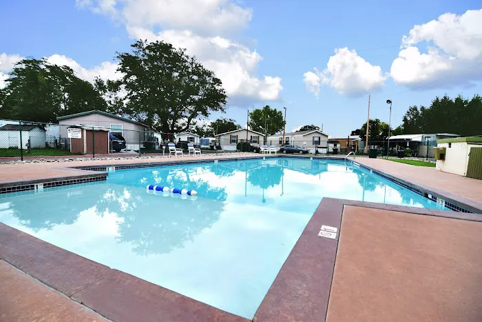 Wikiup Manufactured Home Community Picture 5