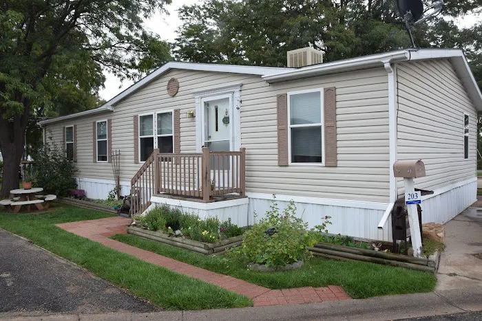 Thornton Estates Manufactured Home Community Picture 1