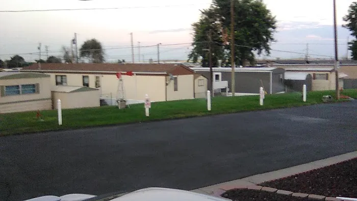 Advance Manufactured Home Community Picture 8