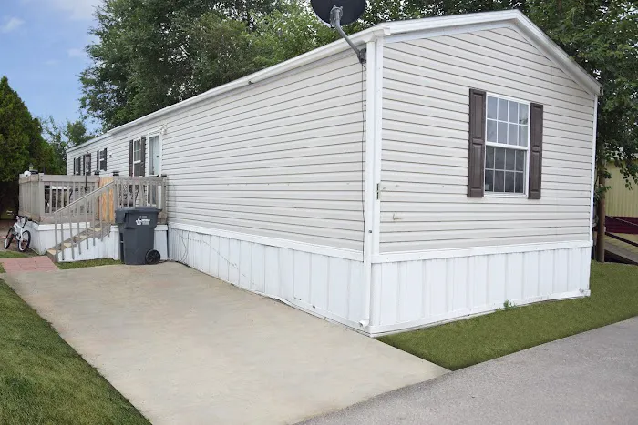 Shady Lane Manufactured Home Community Picture 1