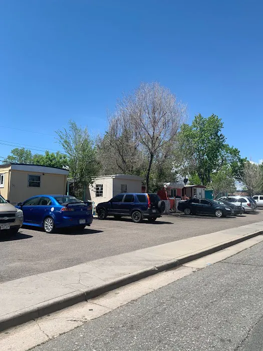 Mile High Mobile Home Park Picture 2