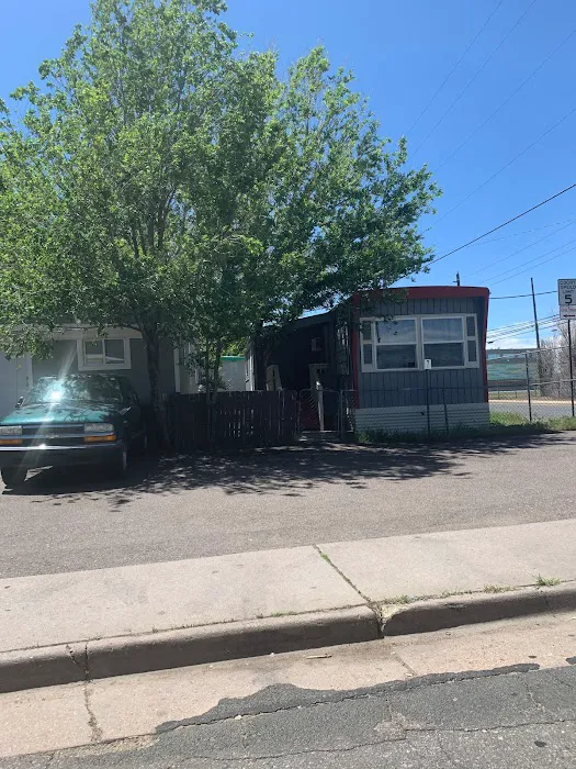 Mile High Mobile Home Park Picture 7