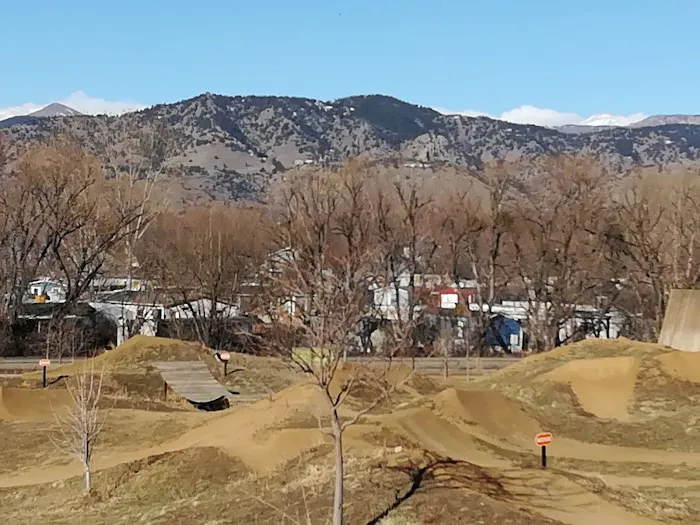 Vista Village Mobile Home Picture 5