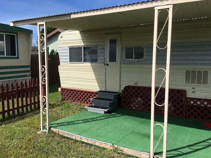 Tropical Gardens Mobile Home Park Picture 1