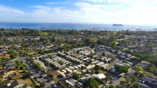 Tropical Gardens Mobile Home Park Picture 4