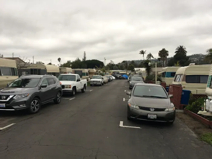 Tropical Gardens Mobile Home Park Picture 6