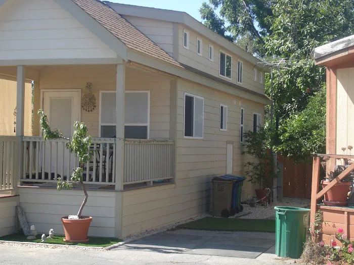 Flamingo Mobile Home Park Picture 1