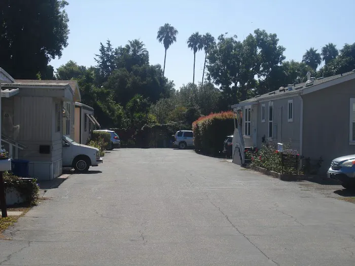 Flamingo Mobile Home Park Picture 8