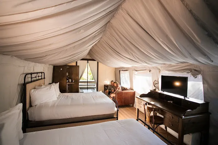 Flying Flags RV Resort & Campground Picture 2