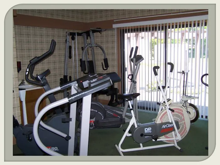 Sunnyhills Mobile Home Community Picture 4