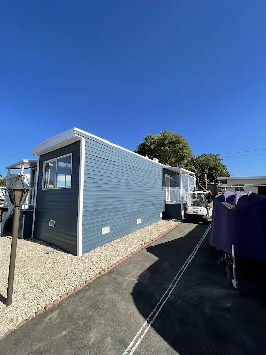 Town & Country Mobile Home Est Picture 6