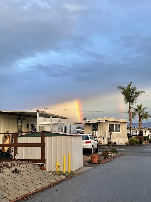 Town & Country Mobile Home Est Picture 7