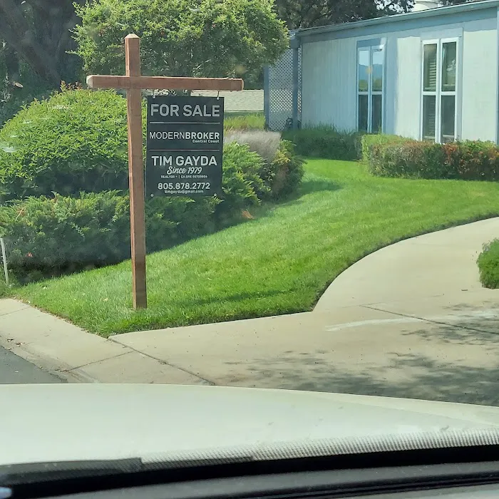 Knollwood Village Picture 8