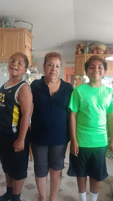 Airport Mobile Home Park Picture 3