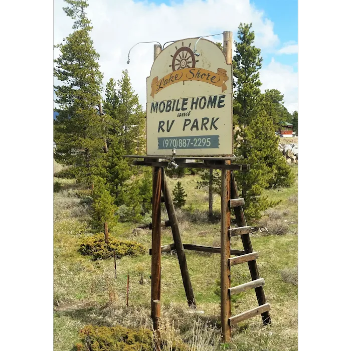 Lakeshore Mobile Home and RV Park Picture 9