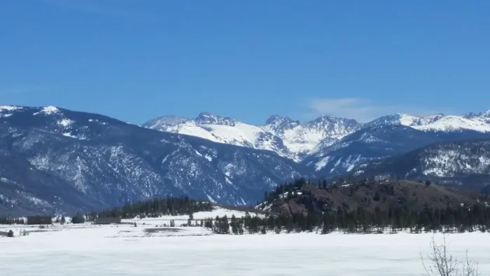 Lakeshore Mobile Home and RV Park Picture 8