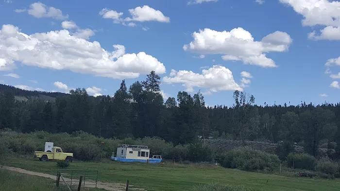 Roadside Trailer Park Picture 1