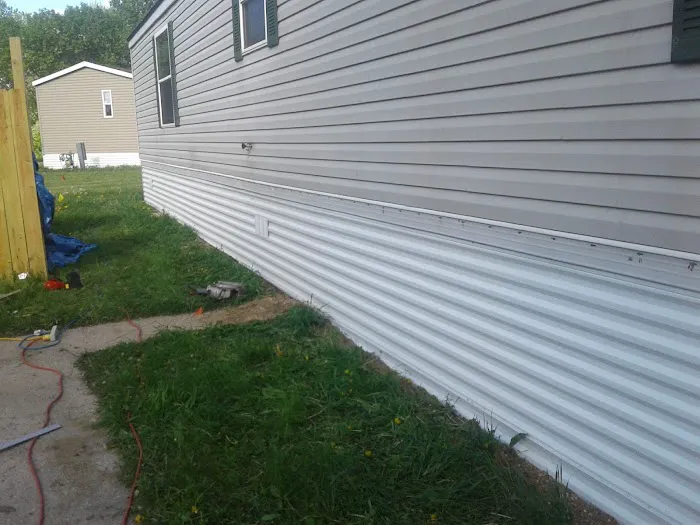 Northand Square Mobile Home Park Picture 10