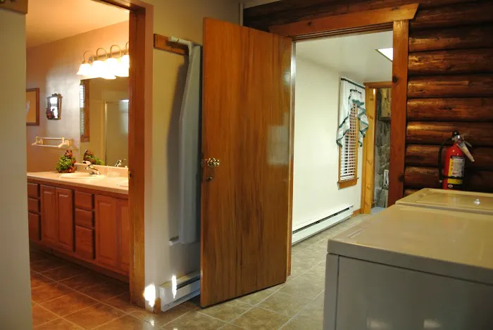 Wagonwheel RV and Cabin Picture 5