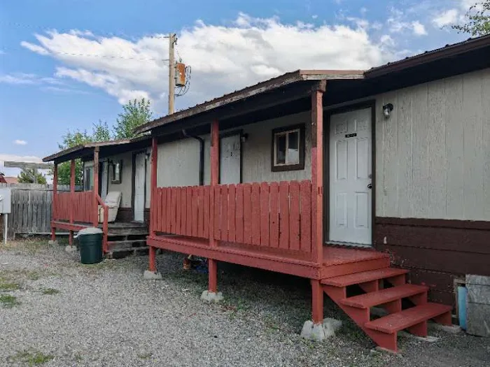 Wagonwheel RV and Cabin Picture 4