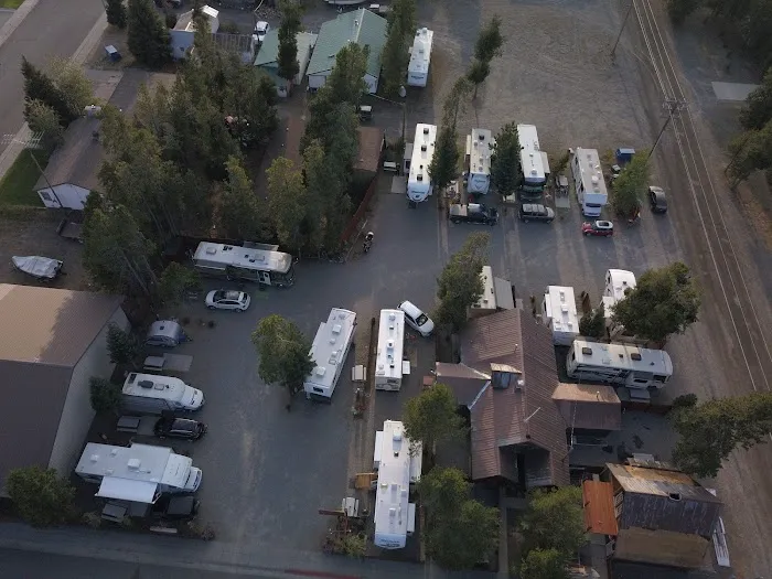 Hideaway RV Park Picture 3