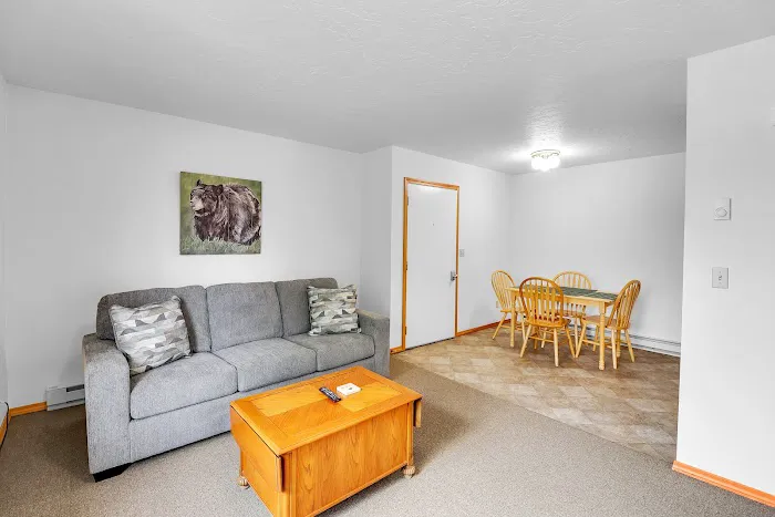 Yellowstone Grizzly RV Park Picture 8