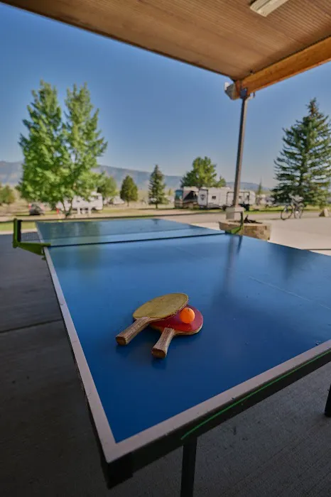 Red Rock RV Park Picture 2