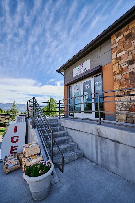 Red Rock RV Park Picture 9