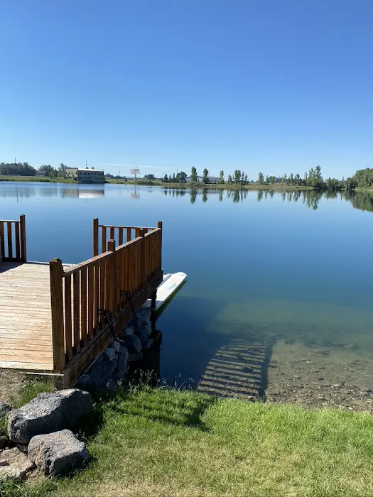 Wakeside Lake RV Park Picture 5