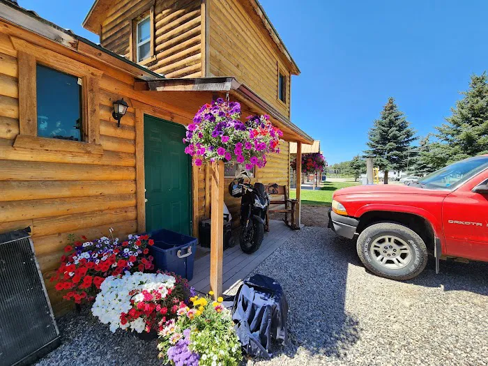 SnakeRiverHideout.com Picture 1