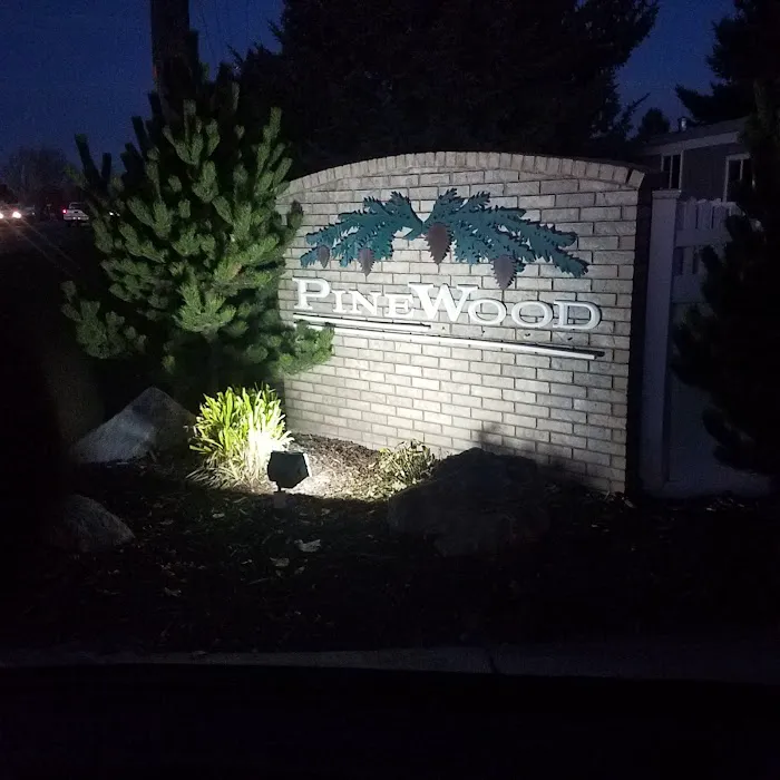 Pinewood Estates Picture 3