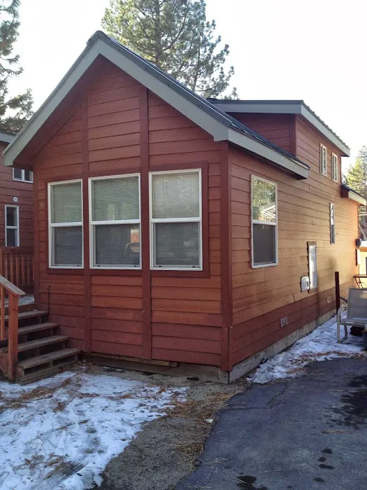 Skylark Mobile Home Park Picture 5