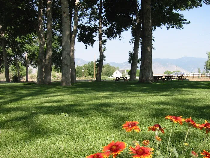 Aspen Mobile Home Park Picture 2