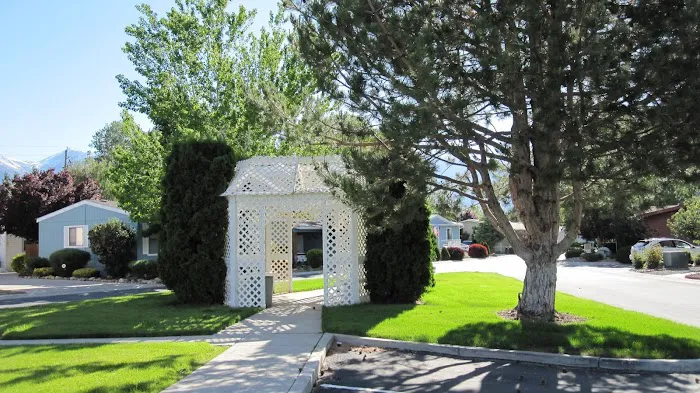 Aspen Mobile Home Park Picture 5