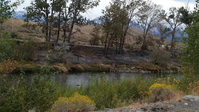 Riverview Mobile Home Park Picture 3