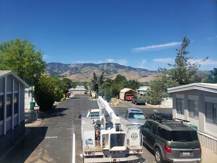 Hillside Village Picture 8