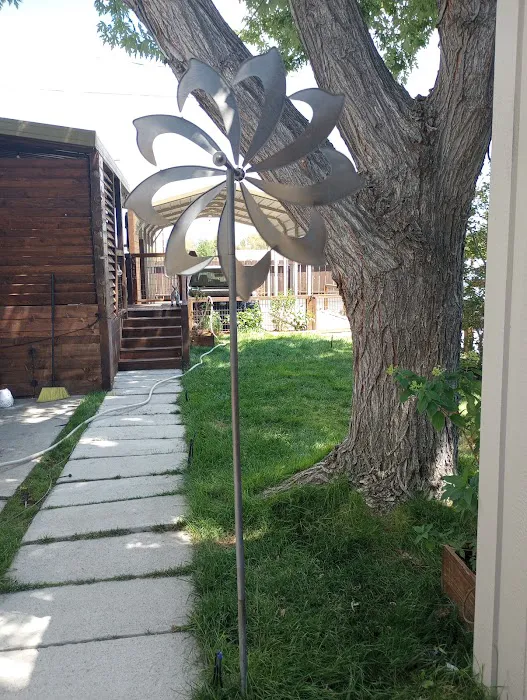 Empire Villa Mobile Home Park Picture 3