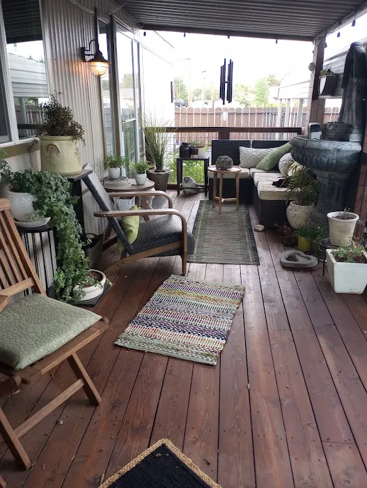 Empire Villa Mobile Home Park Picture 1