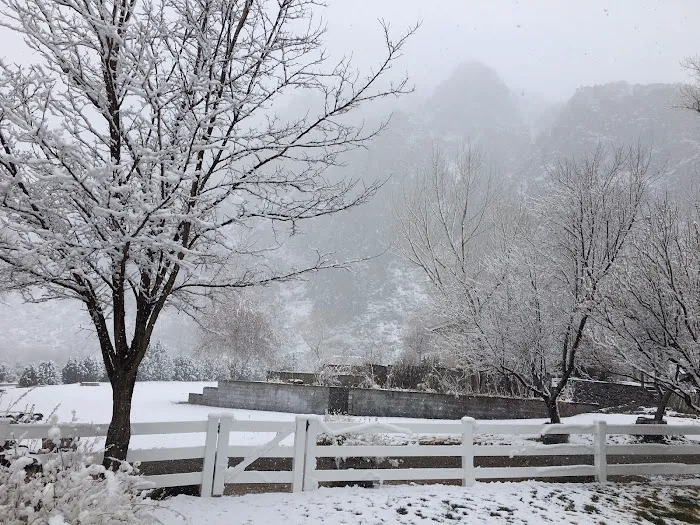 Meadowcliff Lodge Coleville KOA Picture 7