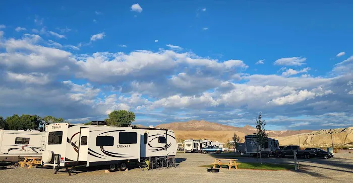 Whispering River Ranch RV Park Picture 2