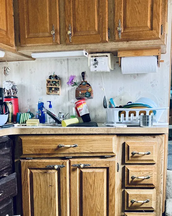 Cozy Trailer Park LLC Picture 1